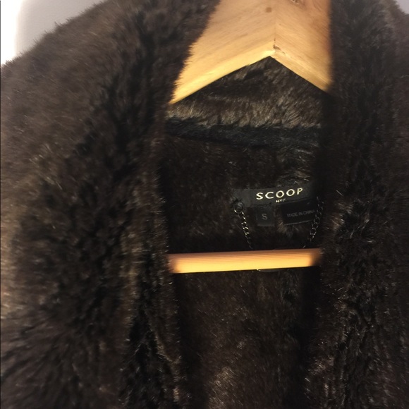 Scoop suede and faux fur vest - Picture 3 of 3